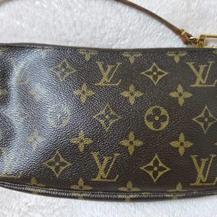 [BUNJANG] Louis Vuitton Mini Pochette &amp; Dolce &amp; Gabbana Bag Set / 루이비통 미니 포쉐트, 돌체앤가바나  세트