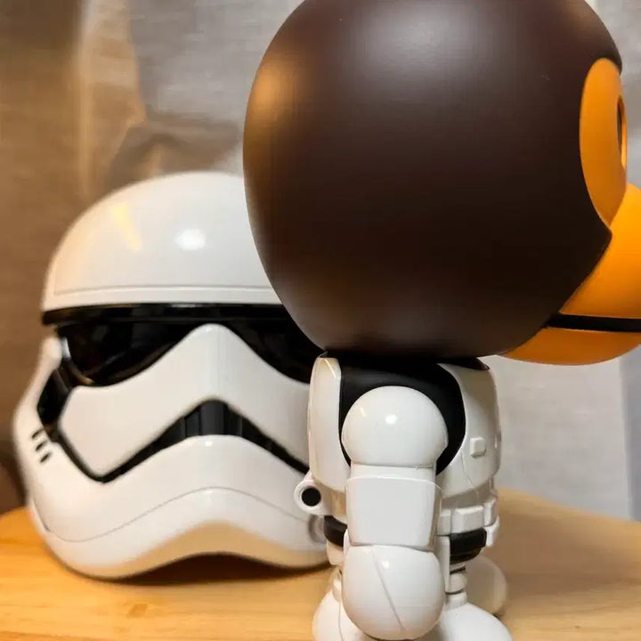 [BUNJANG] BAPE x Medicom Toy Star Wars Stormtrooper Milo Figure / 베이프 x 메디콤토이 스타워즈 스톰트루퍼 마일로