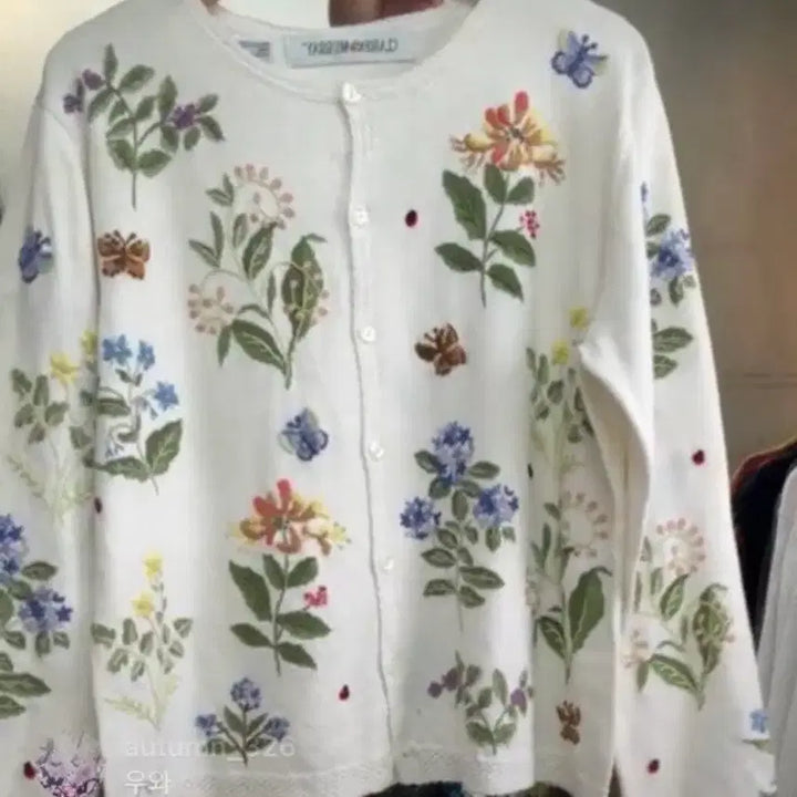 [BUNJANG] Botanical Embroidery Cardigan / 보테니컬 자수 가디건