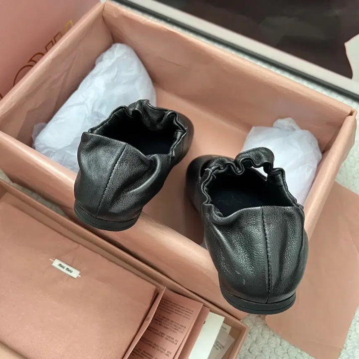 [BUNJANG] Miu Miu Black Leather Ballerina Flats / 미우미우 블랙 가죽 발레리나 플랫
