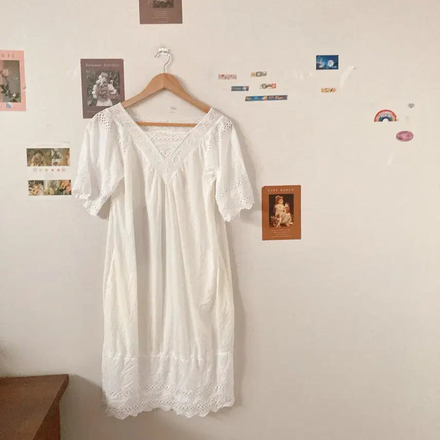 [BUNJANG] Ivory Punching Dress / 아이보리 펀칭원피스
