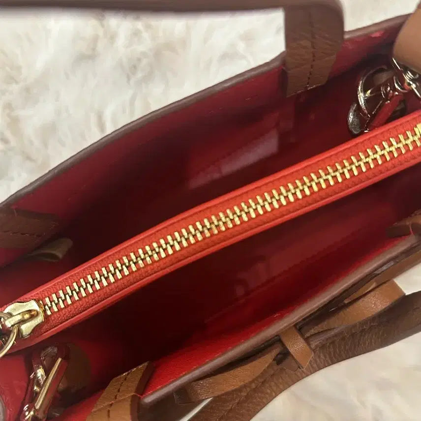 [BUNJANG] Kate Spade Brown Leather Crossbody Bag with Tassel / 케이트 스페이드 브라운 가죽 크로스백