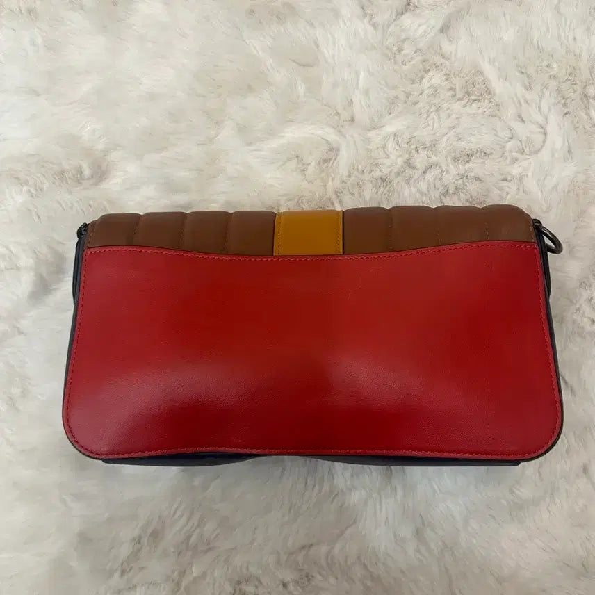 [BUNJANG] Coach Multicolor Quilted Shoulder Bag with Strap and Dust Bag / 코치 멀티컬러 퀼팅 가방 + 스트랩, 더스트백 포함
