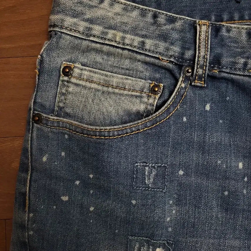 [BUNJANG] Dsquared2 Damaged Stretch Denim Shorts / 정품  디스퀘어드2  데미지스판반바지 33