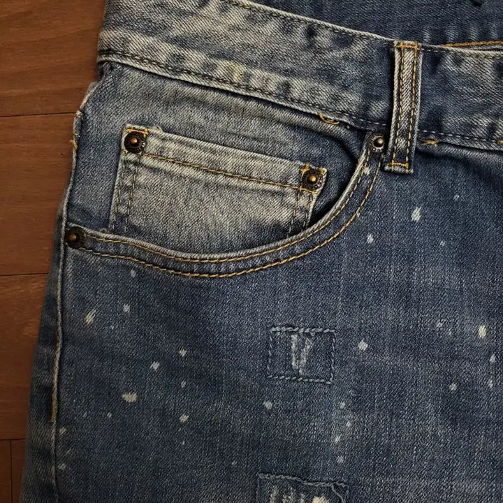 [BUNJANG] Dsquared2 Damaged Stretch Denim Shorts / 정품  디스퀘어드2  데미지스판반바지 33