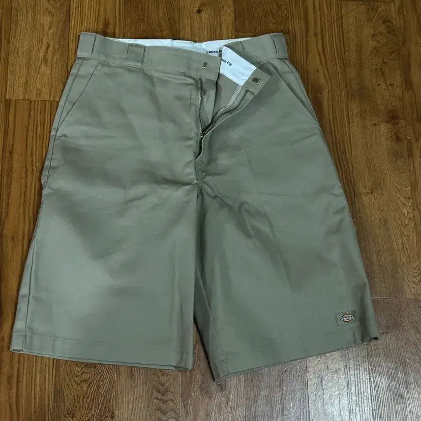 [BUNJANG] Dickies Loose Fit Shorts Black/Beige Set / 디키즈 루즈핏 반바지 블랙/베이지 2개