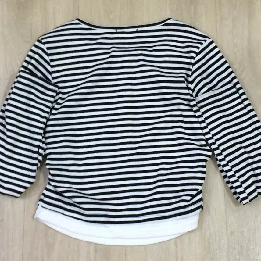 [BUNJANG] Stripe Round Neck Long Sleeve T-Shirt / 스트라이트 굴림티 새상품