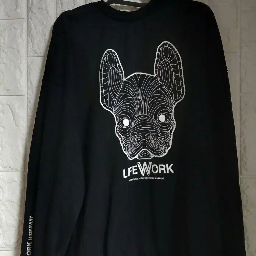 [BUNJANG] Life Work Bulldog Sweatshirt Black / 라이프워크 불독 맨투맨 블랙