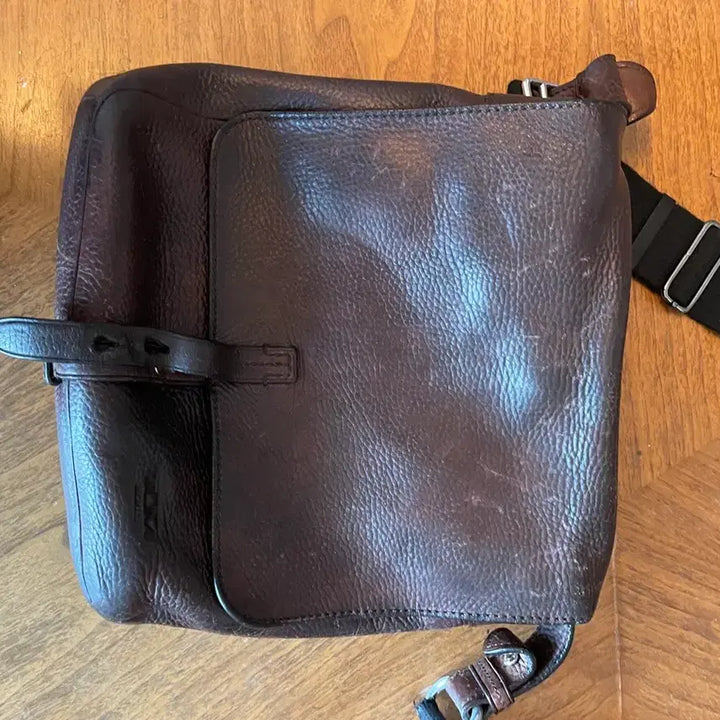 [BUNJANG] Tumi Leather Bag / 투미 가죽 가방