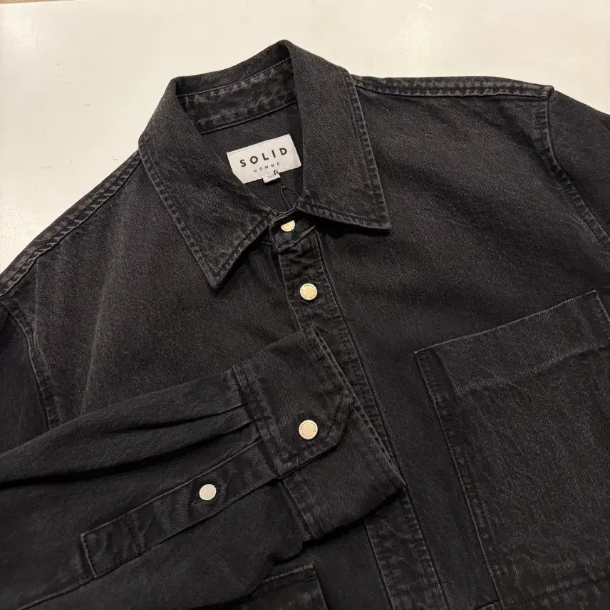 [BUNJANG] Solid Homme 20FW Black Denim Shirt Jacket / [105] 20FW 솔리드옴므 포켓 블랙 데님 셔츠 자켓