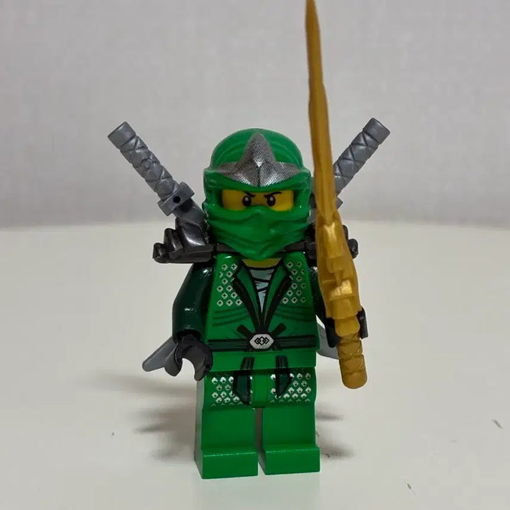 [BUNJANG] LEGO Ninjago ZX Lloyd Minifigure + Golden Dragon Full Set / 레고 닌자고 zx 로이드 미니피겨 + 황금칼 풀셋