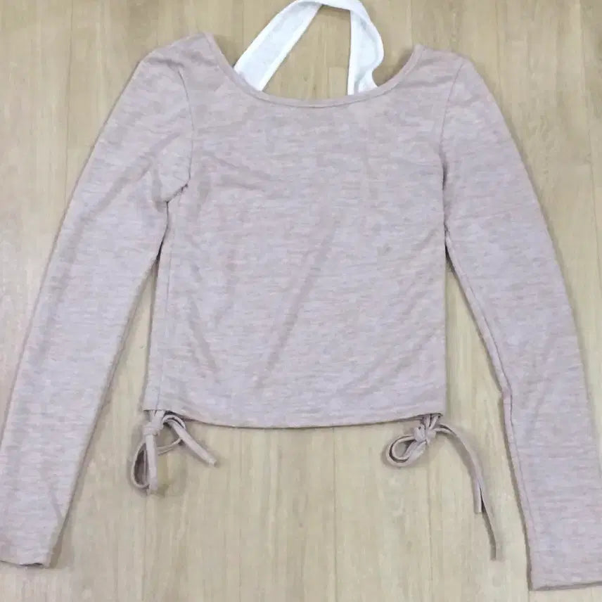 [BUNJANG] Beige Shirring Long Sleeve T-Shirt / 베이지 밑단 셔링 티 새상품