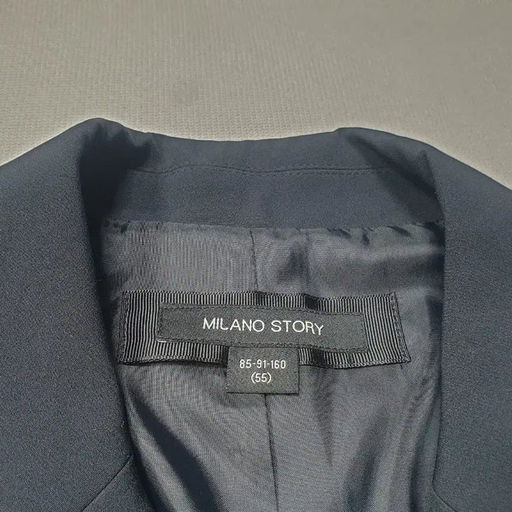 [BUNJANG] Milano Story Double Trench Coat Navy / 밀라노스토리  더블 트렌치 코트 허리끈 여성85