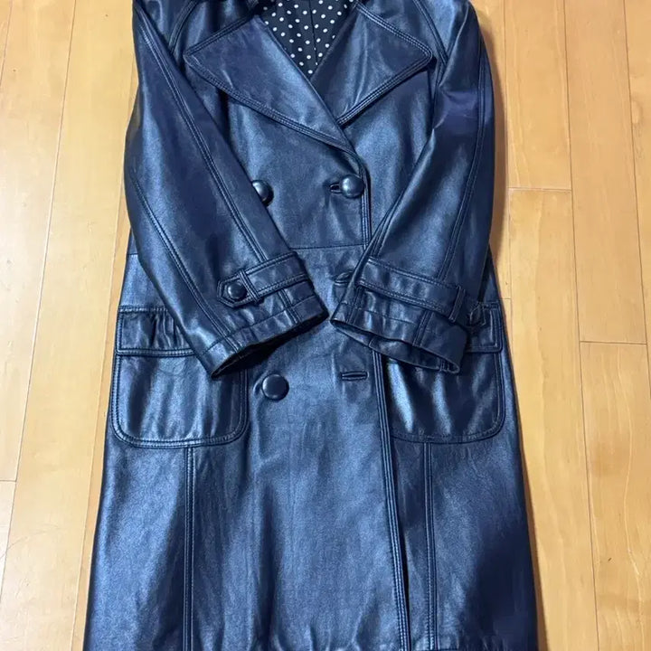[SOLD OUT] 다크 블루 양가죽코트