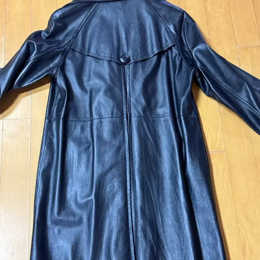 [SOLD OUT] 다크 블루 양가죽코트