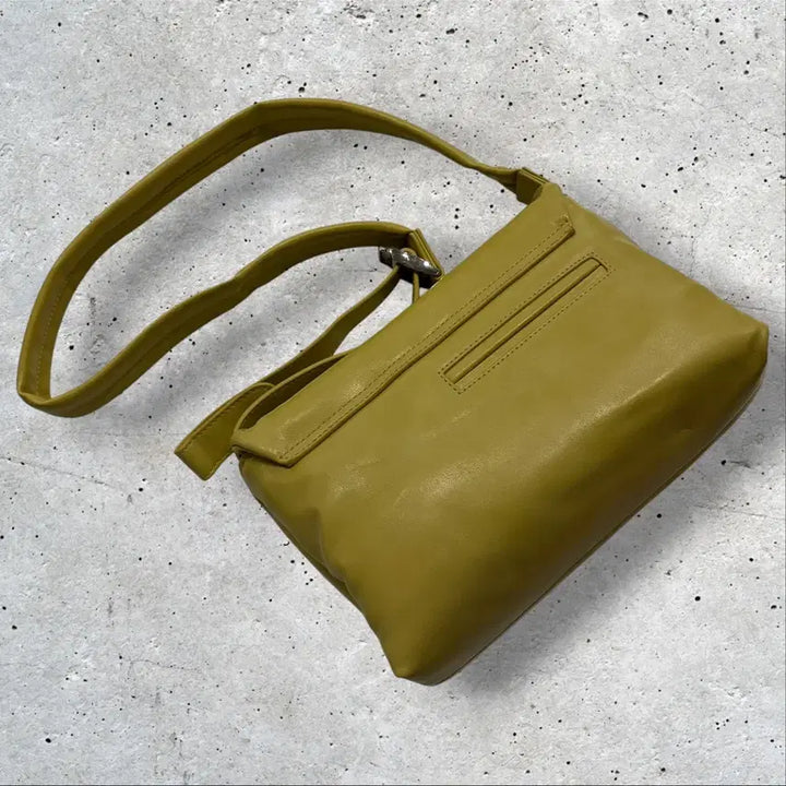 [BUNJANG] Standoil Fluffy Mini Shoulder Bag Olive / 스탠드오일 플러피 미니 숄더백 올리브