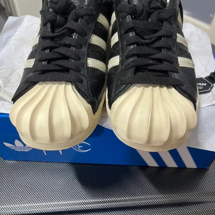 [BUNJANG] Thug Club x Adidas Superstar Sneakers (265) / 떠그클럽 아디다스 콜라보 슈퍼스타 265