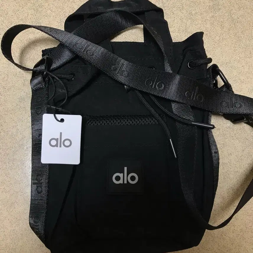[BUNJANG] Alo Mini Bucket Bag Black / 알로 Alo 블랙 미니 버킷백(새상품)