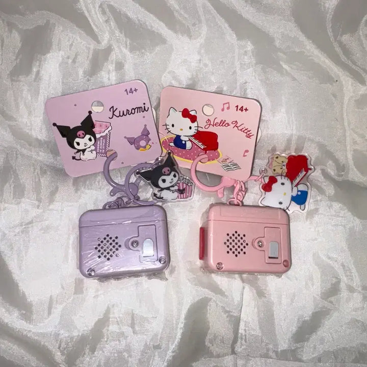 [BUNJANG] Sanrio Hello Kitty Kuromi Cassette Tape Voice Recorder Keychain / 새상품) 산리오 헬로키티 쿠로미 카세트 녹음 키링