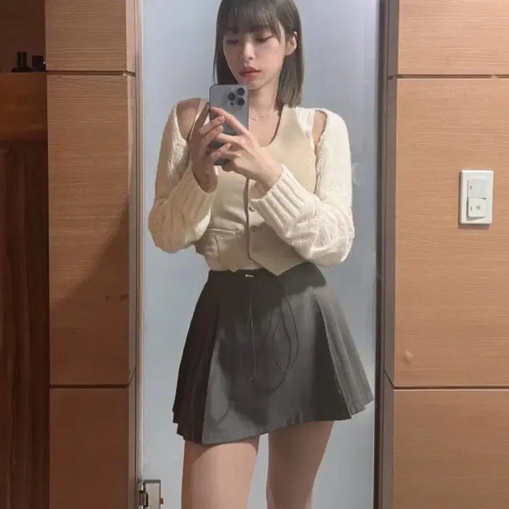 [BUNJANG] Threetimes Stopper Pleated Skirt Khaki Grey / 쓰리타임즈 플리츠 스커트