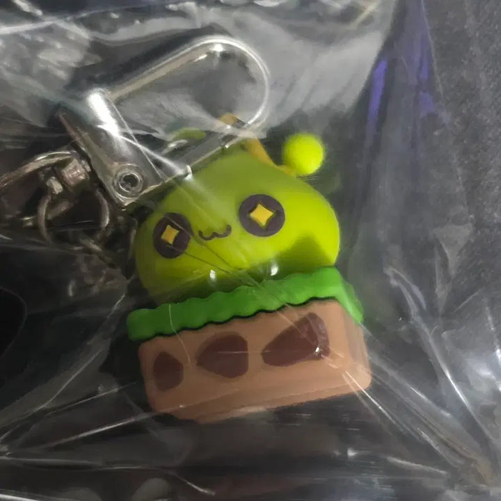 [BUNJANG] MapleStory Figure Keyring (Pink Bean / Slime / Stone Spirit) / 메이플스토리 피규어 키링 핑크빈이랑 교환이나 슬라임 돌의정령 판매합니다