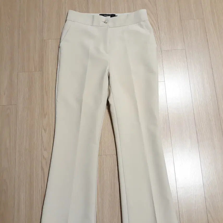 [BUNJANG] BbibbonG UnnI Beige Bootcut Slacks Pants / (미사용품) 바지 슬랙스 베이지 팬츠