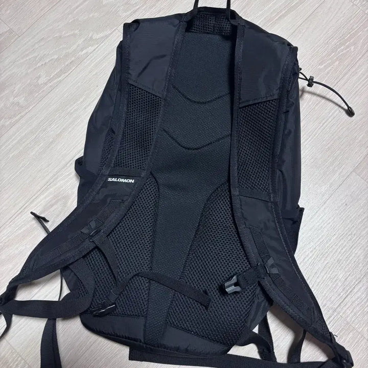 [BUNJANG] Salomon Trail Blazer 10L Backpack Black / 살로몬 트레일 블레이저 10 블랙 백팩