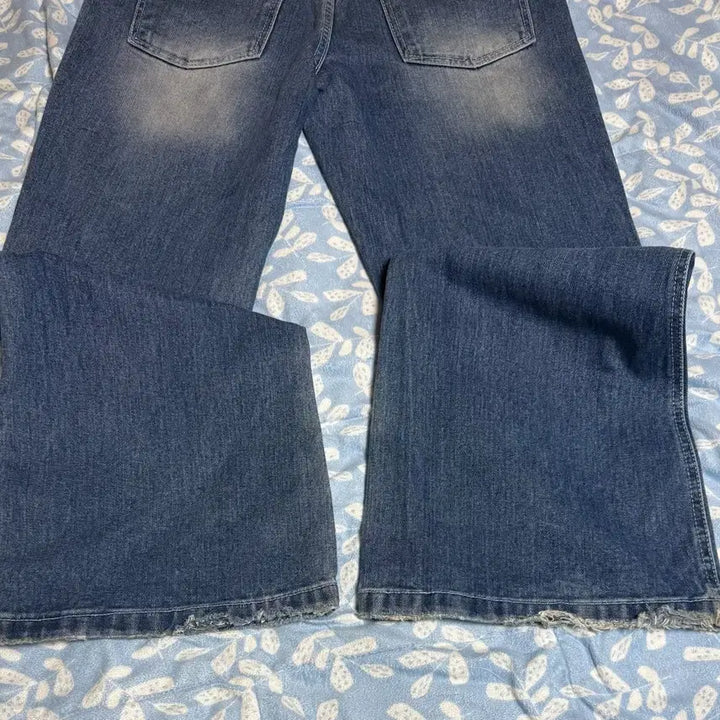 [SOLD OUT] 노쿨러스 부츠컷 데님 팝니다