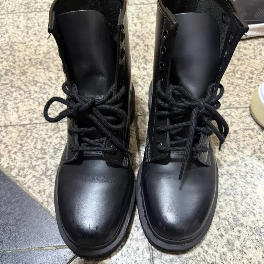 [SOLD OUT] 닥터마틴 1460 워커 부츠 250