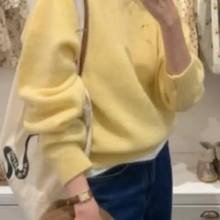 [BUNJANG] Yellow Knit Sweater / 노란색 니트 스웨터