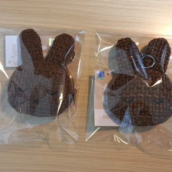[BUNJANG] Miffy Melanie Tweed Coin Pouch Keychain New / 미피 멜라니 트위드 동전지갑 키링 새상품