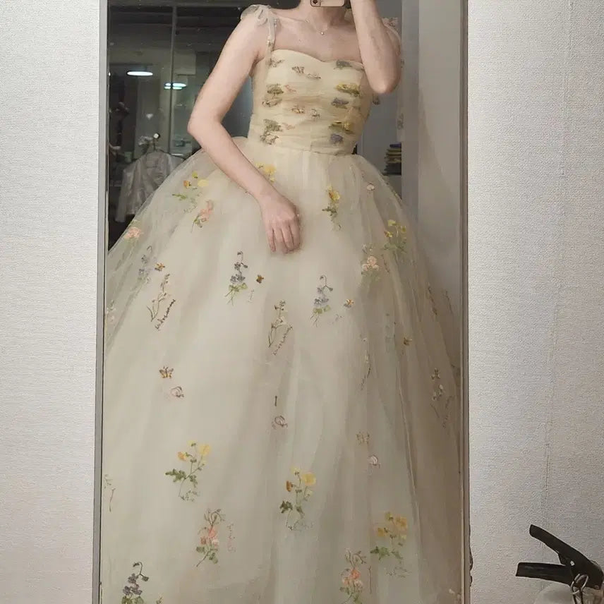 [BUNJANG] Graduation Photo Flower Dress Rental / [상점별점 4.9 / 사진후기 이벤트가] 졸업사진 플라워드레스 대여
