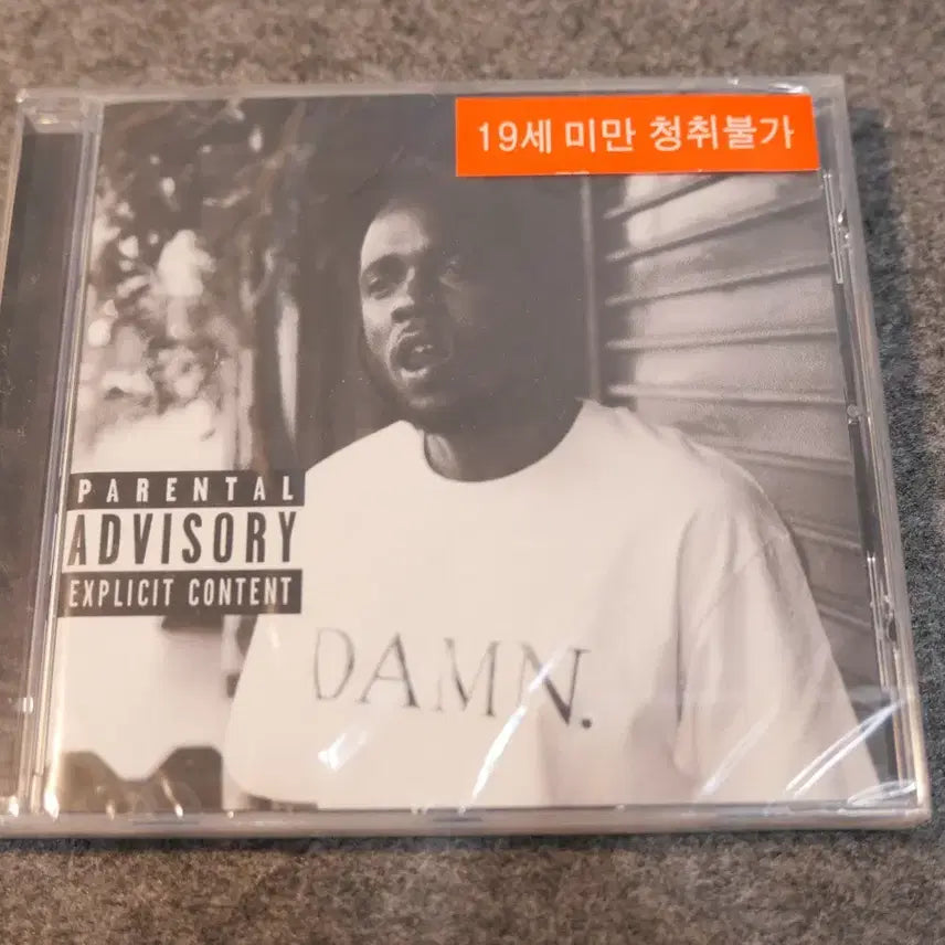[BUNJANG] Kendrick Lamar DAMN. Collectors Edition Limited Edition Numbered CD / [CD] 켄드릭라마 DAMN. 콜렉터스에디션 한정반 넘버링