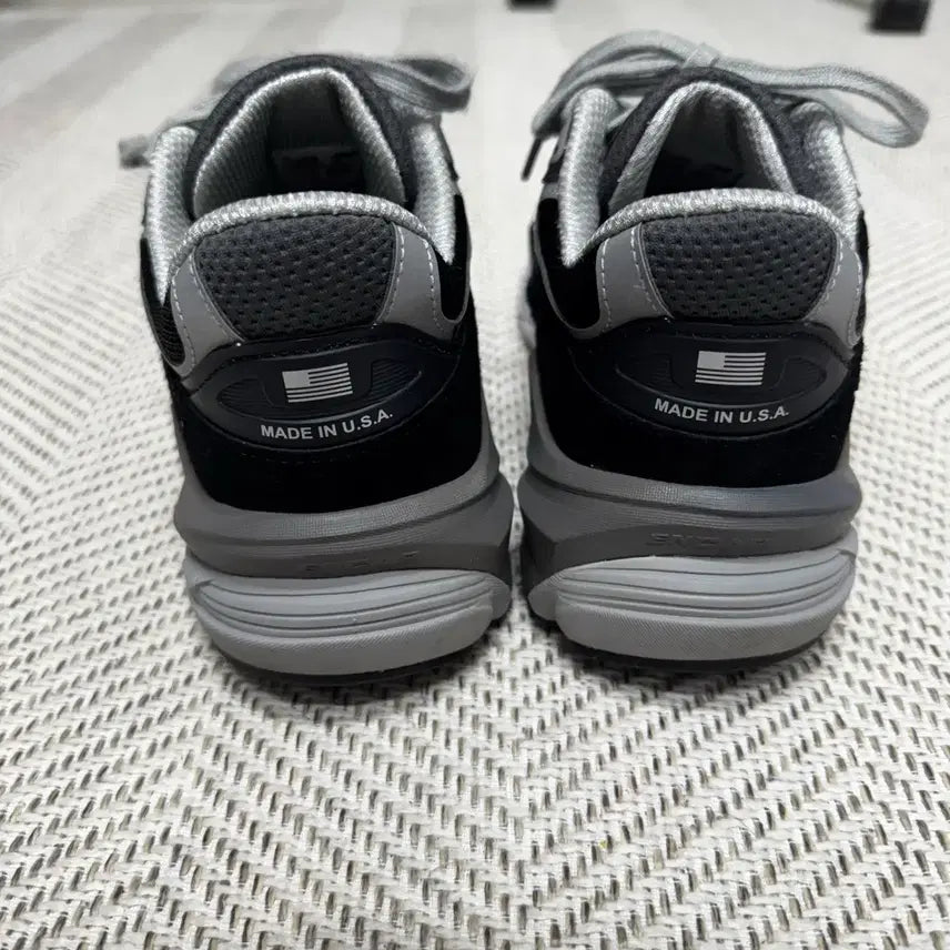 [BUNJANG] New Balance 990 V6 Black/White / (255)뉴발란스 990 V6 블랙/화이트