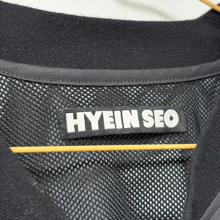 [BUNJANG] Hyeinseo Anorak Jacket / 혜인서 아노락