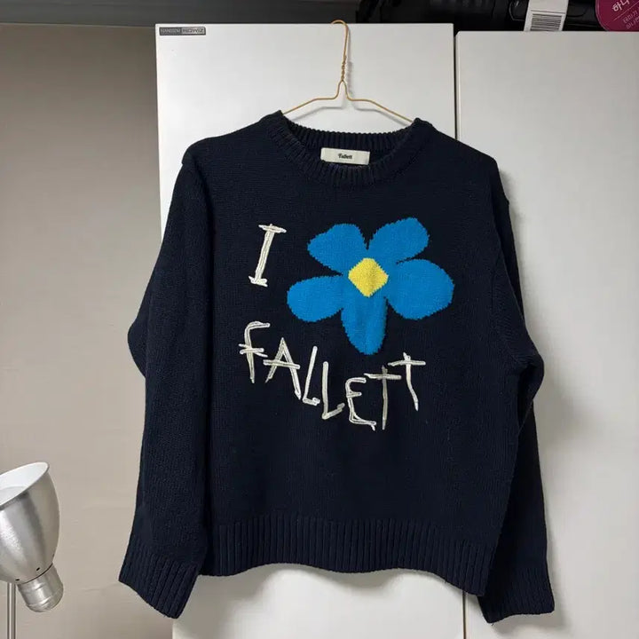 [BUNJANG] Fallett Navy Floral Knit Sweater / Fallett 팔레트 네이비 꽃 니트