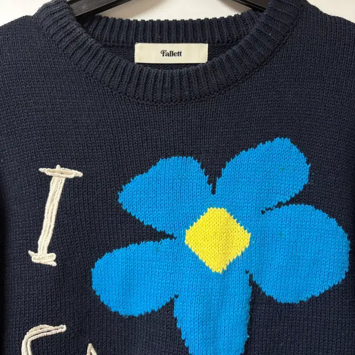 [BUNJANG] Fallett Navy Floral Knit Sweater / Fallett 팔레트 네이비 꽃 니트