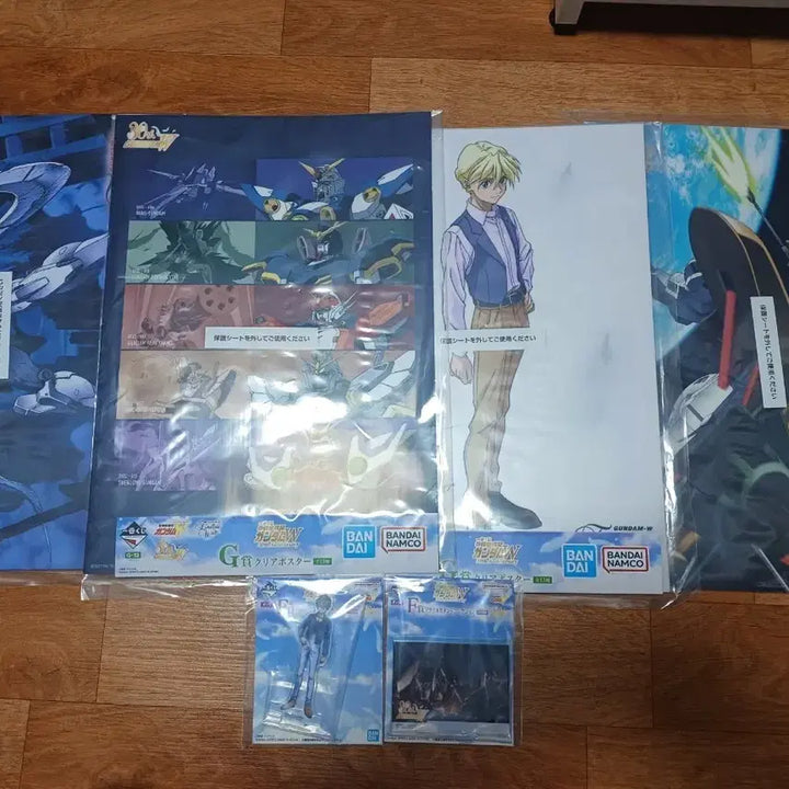 [BUNJANG] Ichiban Kuji Gundam Poster &amp; Acrylic Stand Set / 제일복권 건담 포스터 아크릴스탠드 6종 일괄
