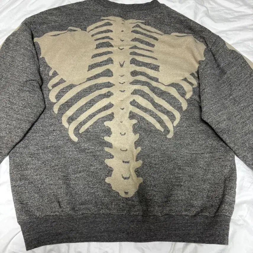 [BUNJANG] Capital Sweatshirt Size 4 / 캐피탈 맨투맨