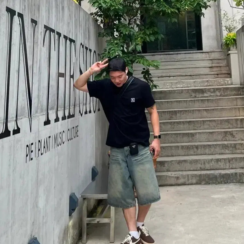 [BUNJANG] Trillion Washed Bermuda Denim Pants / 트릴리온 캣 브러쉬 워시드 버뮤다 데님팬츠