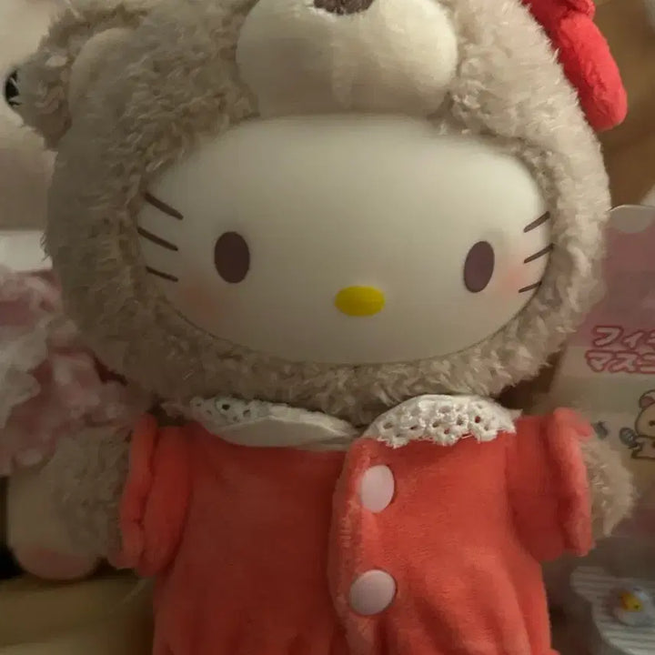 [SOLD OUT] 라떼 베이비 키티 인형 키링 라떼쿠마 탑토이?