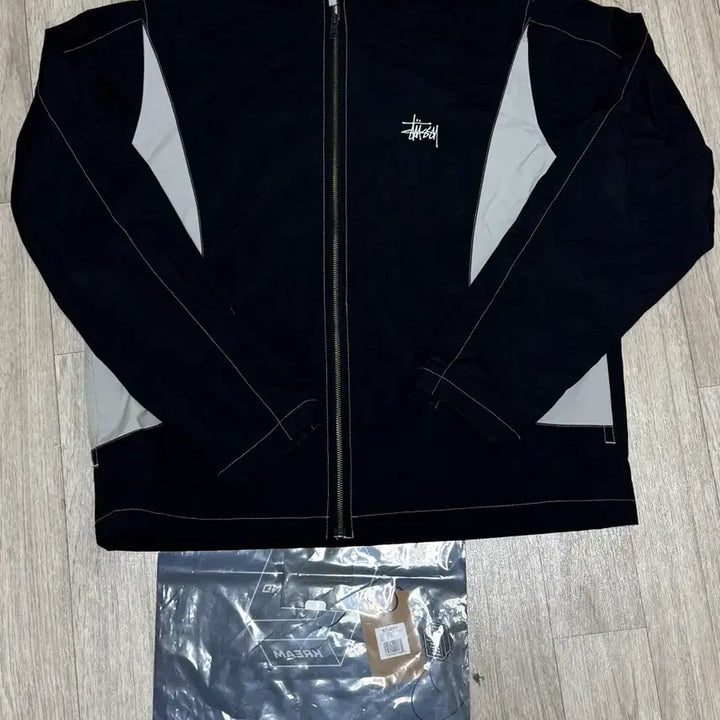 [BUNJANG] Stussy Panel Track Jacket Cream / M 스투시 패널 트랙 자켓 크림