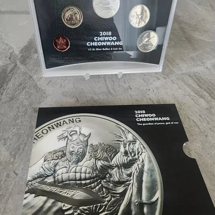 [BUNJANG] KOMSCO Limited Edition 2018 Chiwoo Cheonwang Coin Mint Set with Silver Coin / 한국조폐공사 한정판 2018년 치우천왕 주화 민트세트 은화포함