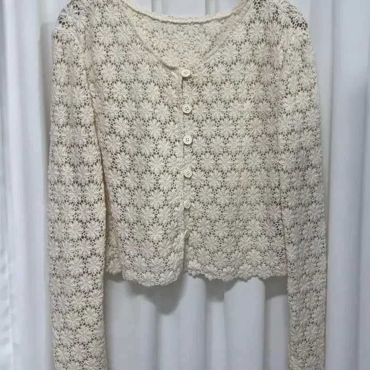 [BUNJANG] 8seconds Crochet Beige Flower Cardigan / 에잇세컨즈 크로셰 베이지 플라워 가디건