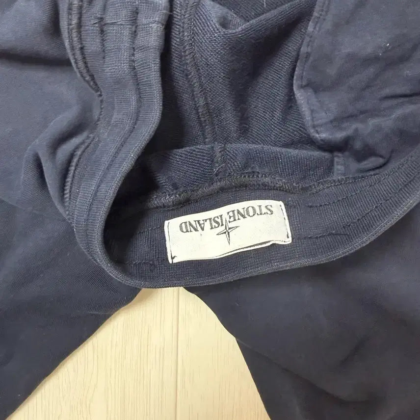 [BUNJANG] Stone Island Cargo Sweat Shorts Navy Size S / 스톤아일랜드 반바지 S사이즈 팝니다