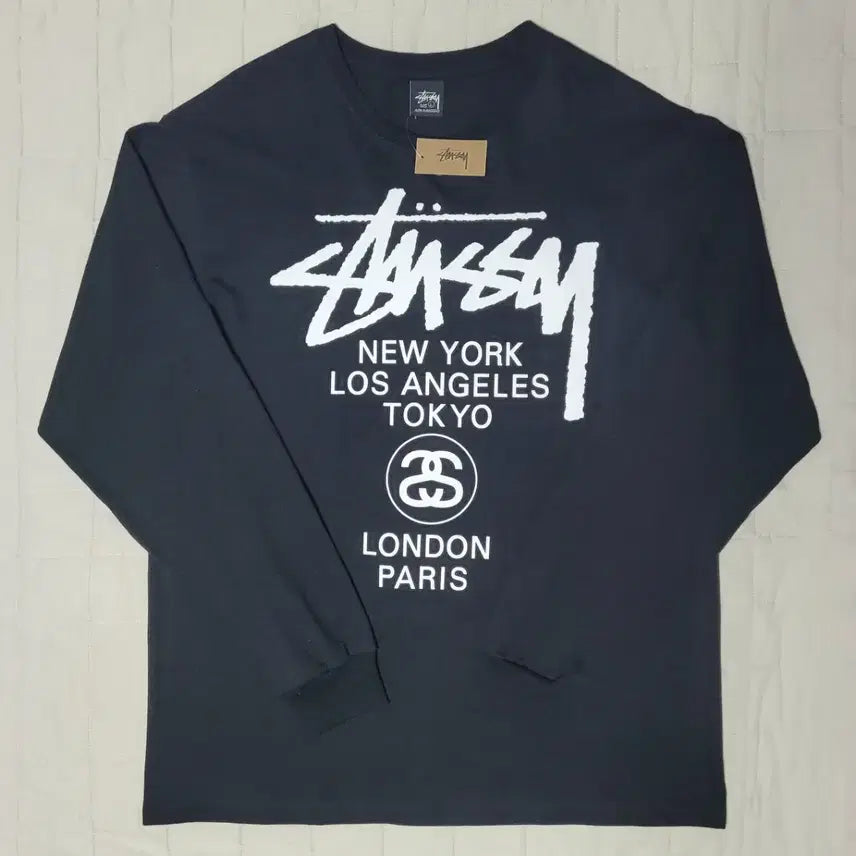 [BUNJANG] Stussy World Tour Long Sleeve T-Shirt White/Black XL / [새 상품] 스투시 월드투어 화이트/블랙 롱슬리브 XL