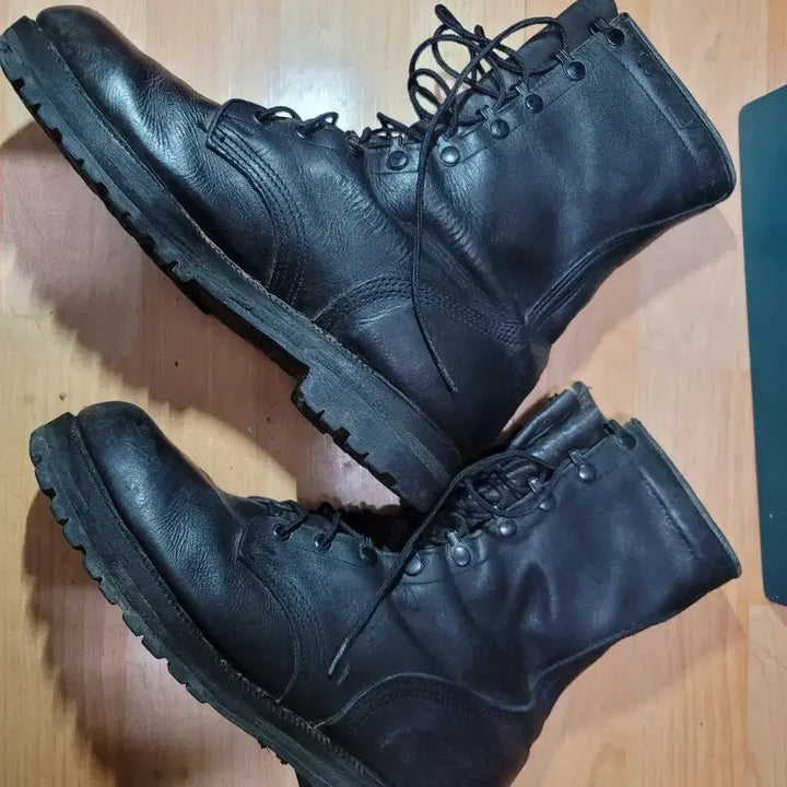 [BUNJANG] US Military Combat Boots Black Size 10R / 미군 군화 (10R, 검정)