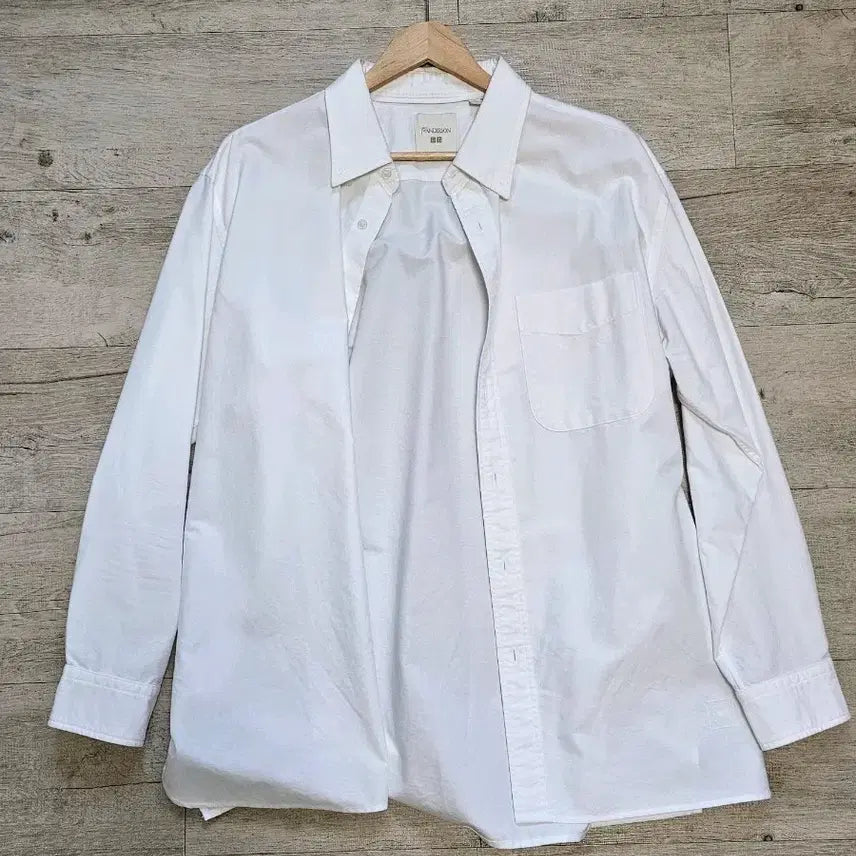 [BUNJANG] Uniqlo JW Anderson White Shirt XL / 유니클로 jw앤더슨 화이트 셔츠 Xl