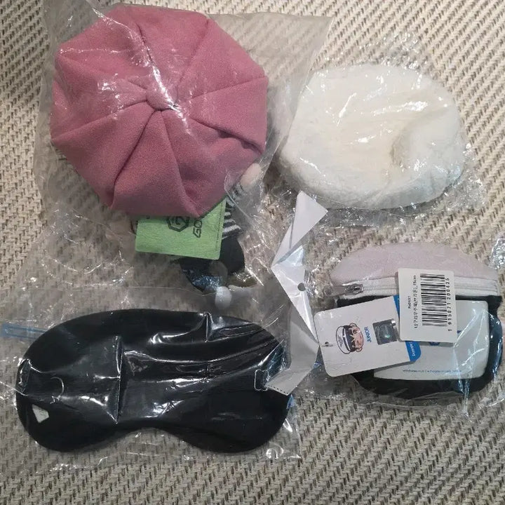 [BUNJANG] GOT7 Jinyoung Nyoungtery Doll, Pouch, Keyring Doll, Eye Mask Bundle Set / 갓세븐 진영 인형(녕터리), 파우치, 키링인형, 안대 일괄양도