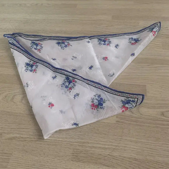 [BUNJANG] Vintage Dior, Yves Saint Laurent Scarves Bundle Set (2 Items) / 빈티지 디올,입생로랑 스카프 2개 일괄판매